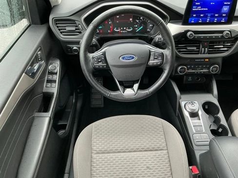 Used 2021 Ford Escape SE w/ SE Sport Appearance Package AWD/4WD image 10