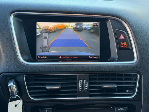 Used 2016 Audi Q5 2.0T Premium Plus w/ Technology Package image 36