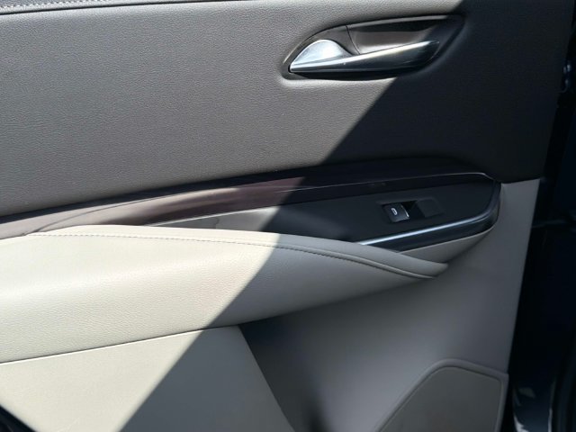 Used 2021 Cadillac XT4 Luxury FWD image 11