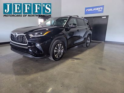 Used 2021 Toyota Highlander XLE