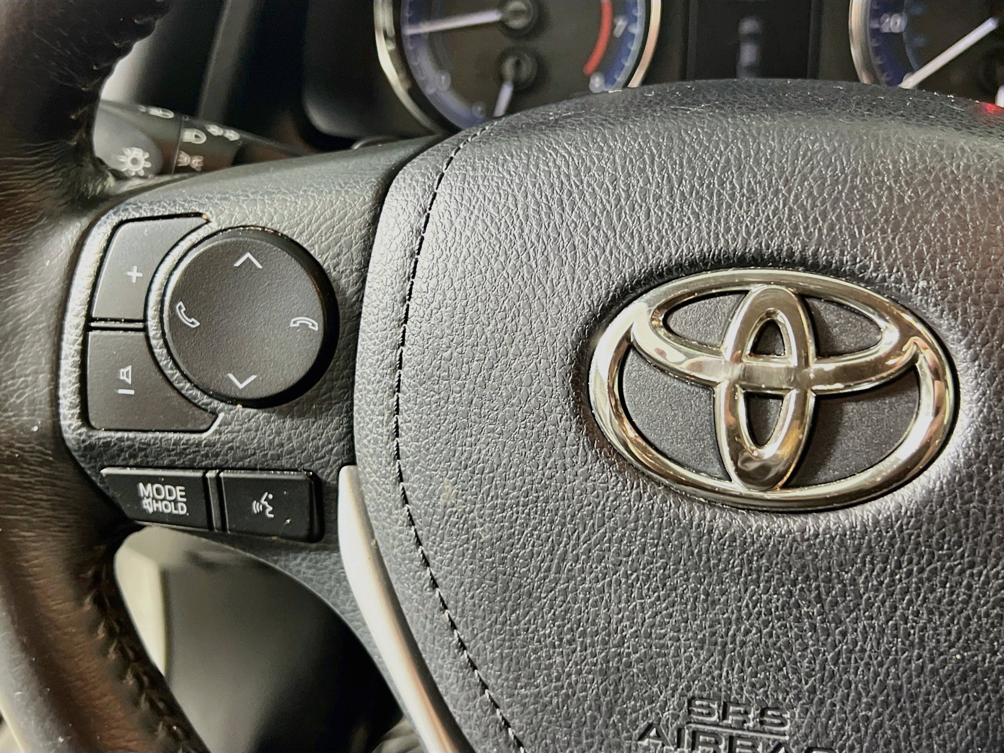 Used 2017 Toyota Corolla SE FWD image 19