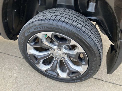 Certified 2019 RAM 1500 Limited w/ Advanced Safety Group image 28