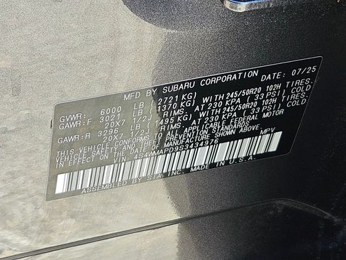 Used 2025 Subaru Ascent Limited AWD/4WD image 34