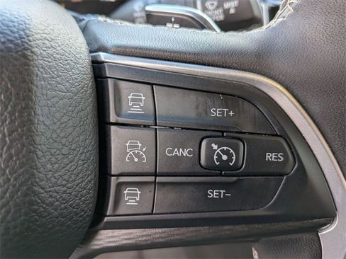 Certified 2024 Jeep Grand Cherokee L Laredo image 19