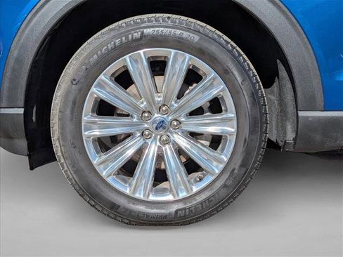 Used 2021 Ford Explorer Limited w/ Equipment Group 301A image 24