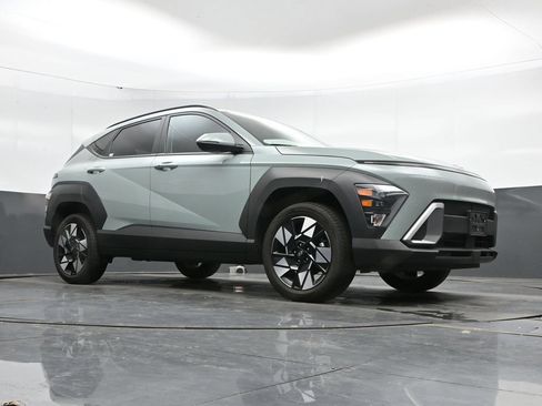 Used 2025 Hyundai Kona SEL AWD/4WD image 41