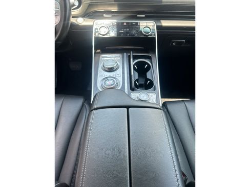 Used 2024 Genesis GV80 2.5T AWD/4WD image 12