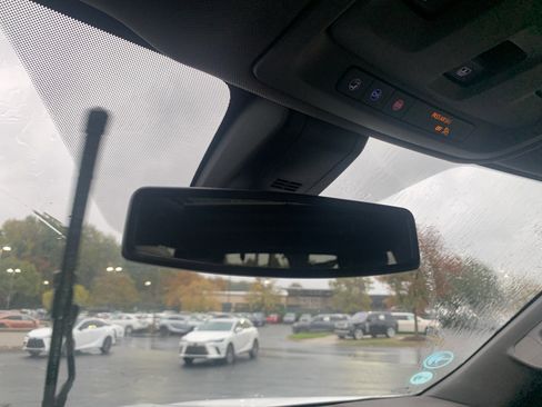 Used 2021 Chevrolet Tahoe Z71 w/ Z71 Off-Road Package image 27