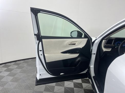 Certified 2026 Toyota Crown Limited w/ Advanced Technology Package image 29