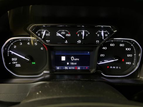 Used 2020 GMC Sierra 1500 AT4 w/ AT4 Premium Package image 9