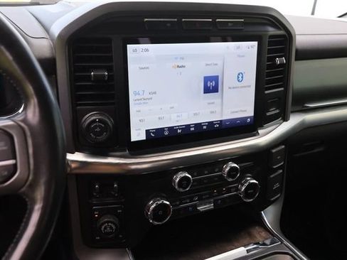 Used 2022 Ford F150 Lariat AWD/4WD image 16