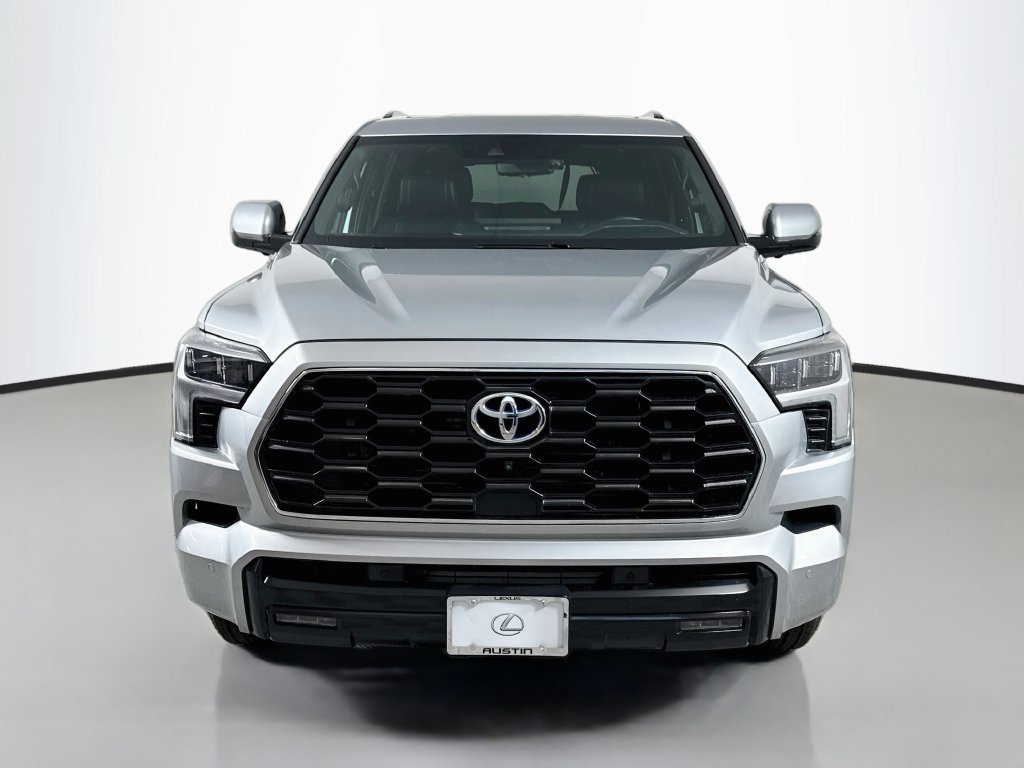 Used 2023 Toyota Sequoia Platinum AWD/4WD image 2