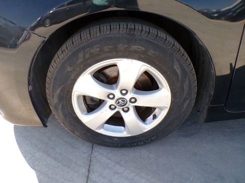 Used 2020 Toyota Sienna L image 12