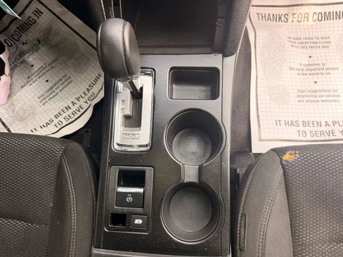 Used 2018 Subaru Outback 2.5i image 19