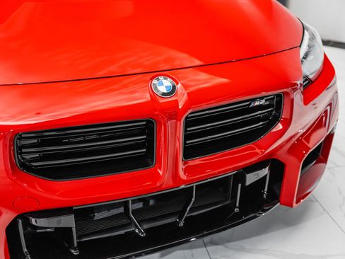 Used 2024 BMW M2 w/ Lighting Package image 9