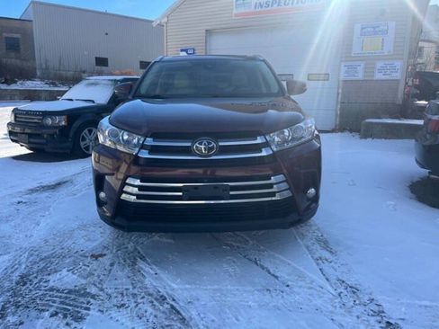 Used 2018 Toyota Highlander Limited Platinum AWD/4WD image 6