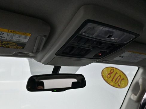 Used 2018 Toyota 4Runner Limited AWD/4WD image 31