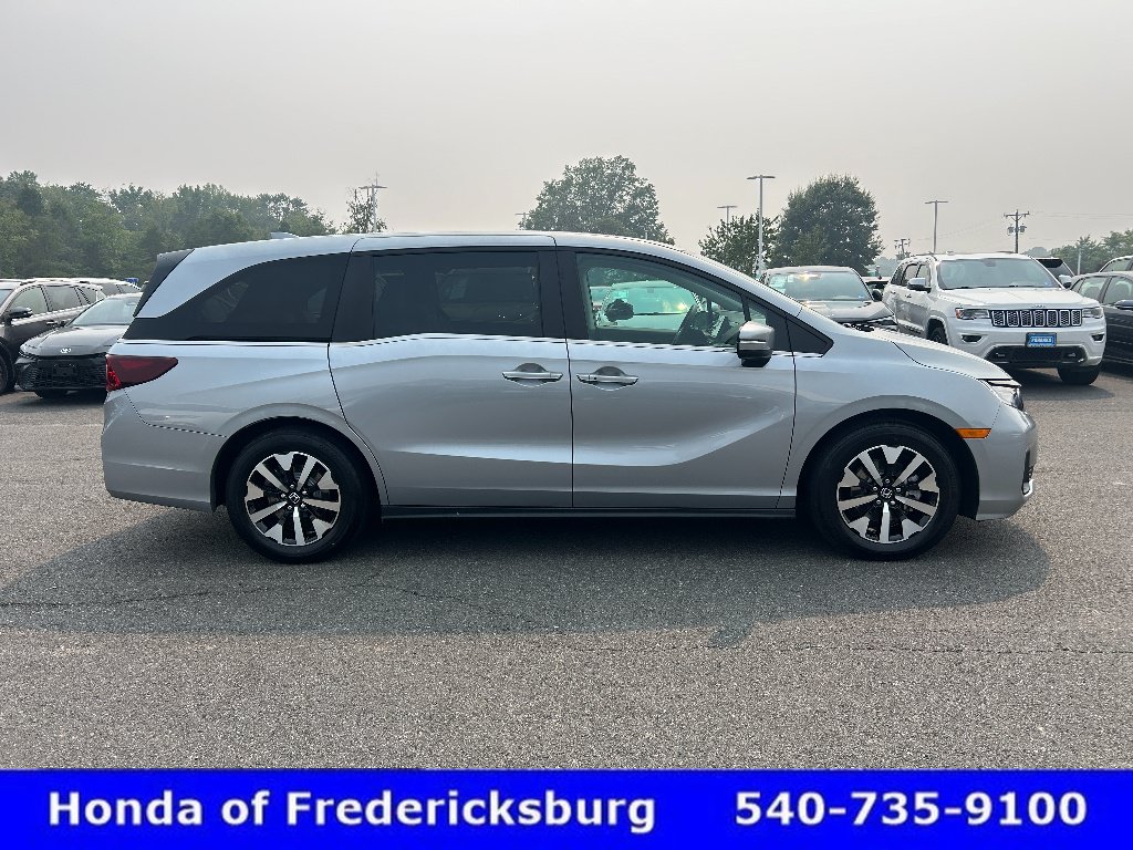Used 2026 Honda Odyssey EX-L image 6