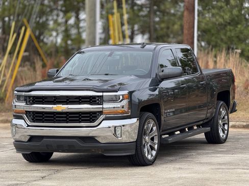 Used 2017 Chevrolet Silverado 1500 LT w/ All Star Edition RWD image 2