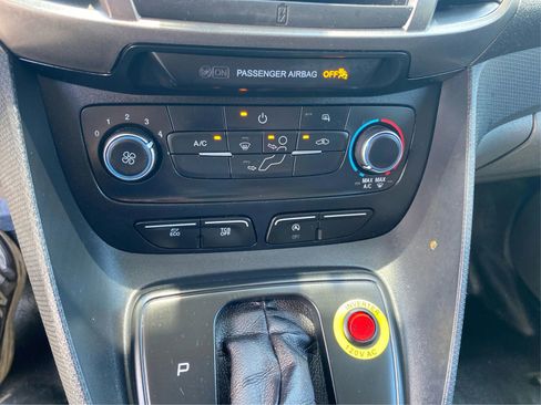 Used 2020 Ford Transit Connect XL FWD image 18