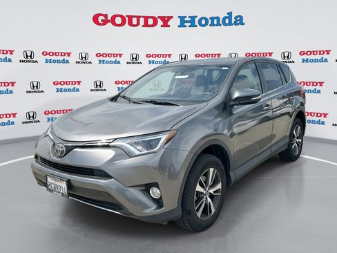 Used 2018 Toyota RAV4 XLE w/ Carpet Mat Package image 1