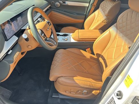 Used 2025 Genesis GV80 3.5T Prestige image 9