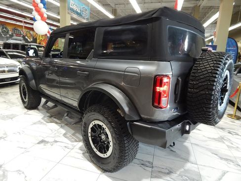 Used 2022 Ford Bronco Big Bend w/ Sasquatch Package image 8