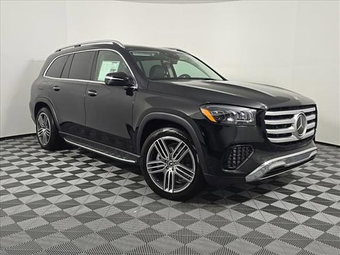 New 2026 Mercedes-Benz GLS 450 4MATIC image 9