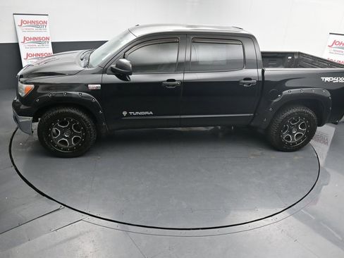 Used 2011 Toyota Tundra 4x4 CrewMax image 31