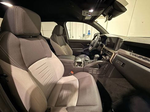 Used 2024 Toyota Tacoma TRD Sport image 27