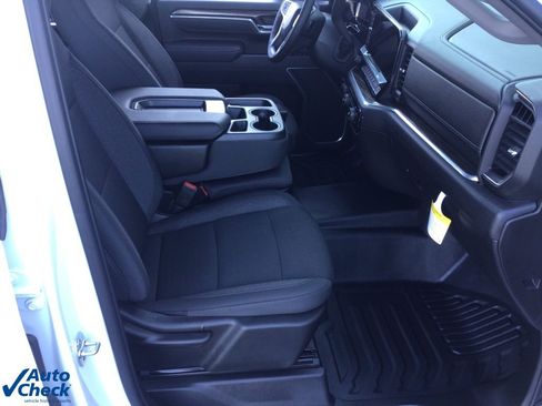 Used 2025 Chevrolet Silverado 2500 LT image 18