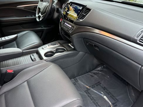 Used 2022 Honda Passport EX-L image 17