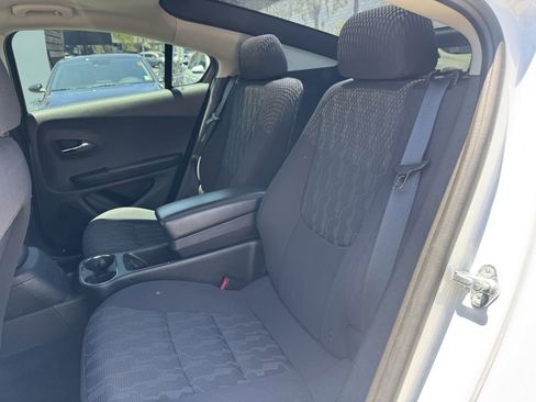 Used 2014 Chevrolet Volt image 18