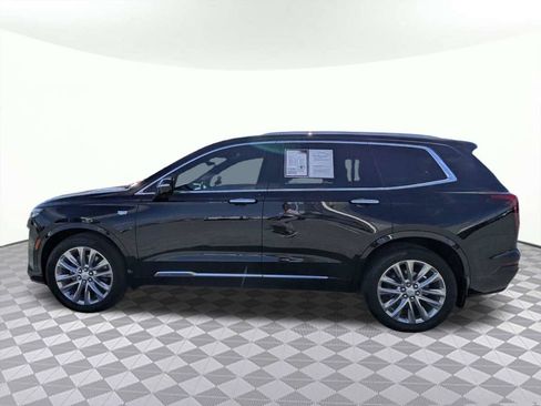 Used 2021 Cadillac XT6 Premium Luxury FWD image 6