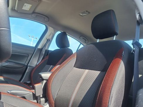 Certified 2025 Nissan Versa SR w/ Trunk Package image 11