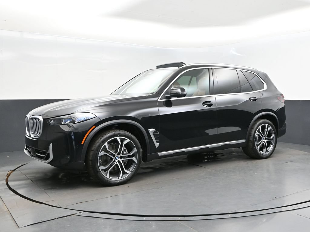 Certified 2026 BMW X5 sDrive40i w/ Parking Assistance Package RWD image 3