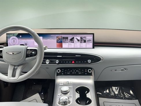 New 2026 Genesis GV70 2.5T Advanced image 12