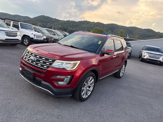 Used 2017 Ford Explorer Limited w/ Equipment Group 303A AWD/4WD image 4