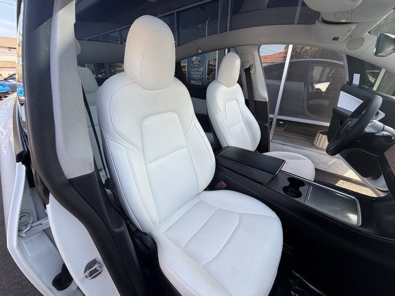 Used 2021 Tesla Model Y Long Range AWD/4WD image 19
