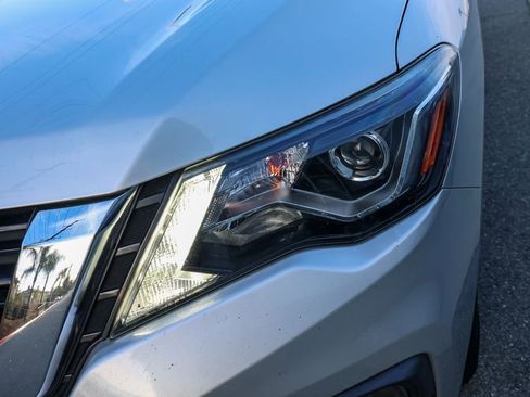 Used 2020 Nissan Pathfinder S image 10