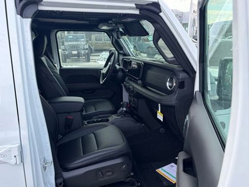 New 2026 Jeep Wrangler Sahara image 31