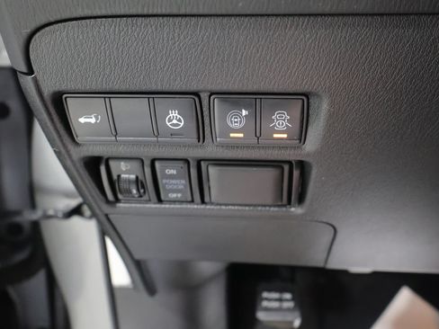 Used 2019 Nissan Armada Platinum w/ Captain's Chairs Package AWD/4WD image 32