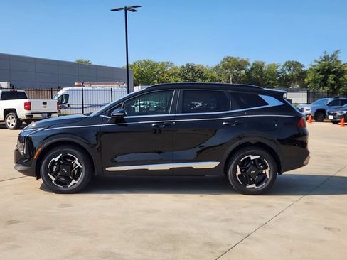 Certified 2026 Kia Sportage EX w/ EX Panorama Roof Package AWD/4WD image 4