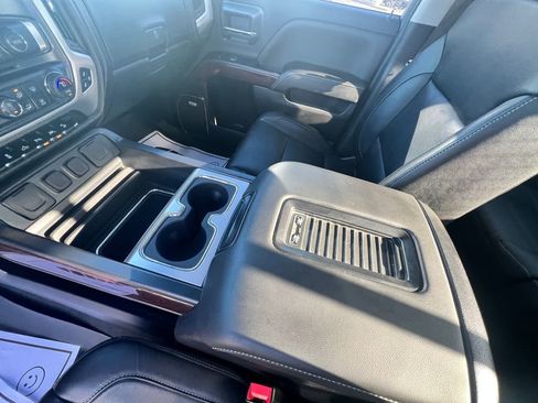 Used 2018 GMC Sierra 1500 SLT image 23