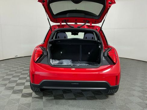 Certified 2025 MINI Cooper 2-Door Hardtop FWD image 23