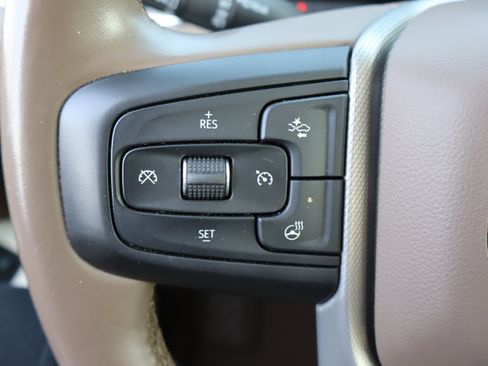 Used 2023 GMC Yukon Denali image 23