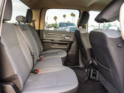 Used 2019 RAM 2500 Big Horn RWD image 18