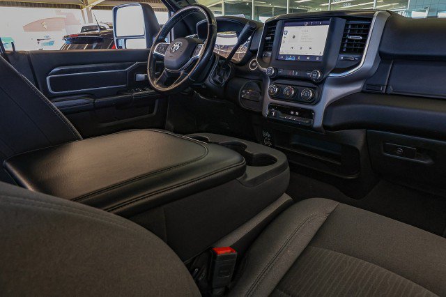 Used 2024 RAM 2500 Big Horn AWD/4WD image 35