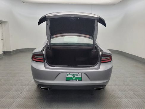 Used 2017 Dodge Charger SE RWD image 29