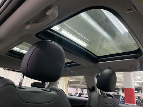 Certified 2023 MINI Cooper SE image 20